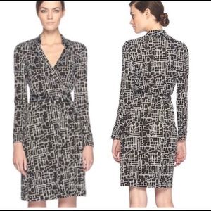 Diane Von Furstenberg Silk Jeanne Wrap Dress EUC